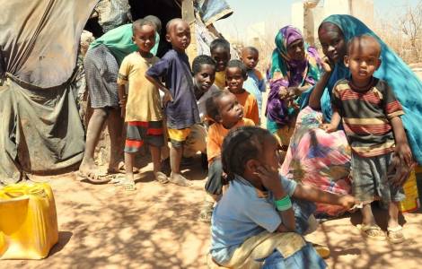 AFRICA/GHANA - Catholic women from the diocese of Navrongo-Bolgatanga bring gifts to the refugees of Tarikom on the occasion of Eid-ul-Fitr