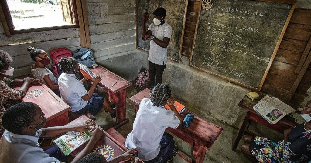 Equatorial Guinea does not respect the right to education for deaf children