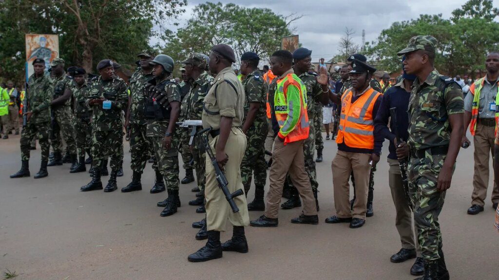 Malawi police seize ZBS reporter Raphael Mlozoa’s phone, delete photos of officers’ conduct