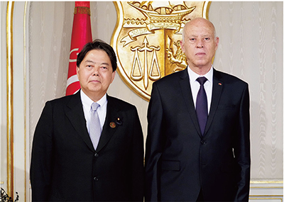 Foreign Minister Hayashi pays a courtesy call to Tunisian President Kais Saied as Special Envoy of the Prime Minister (August 26, Tunis, Tunisia)