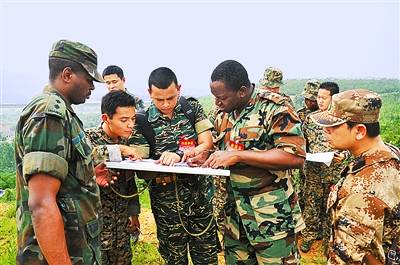 Foreign students at the PLA Command College in Nanjing