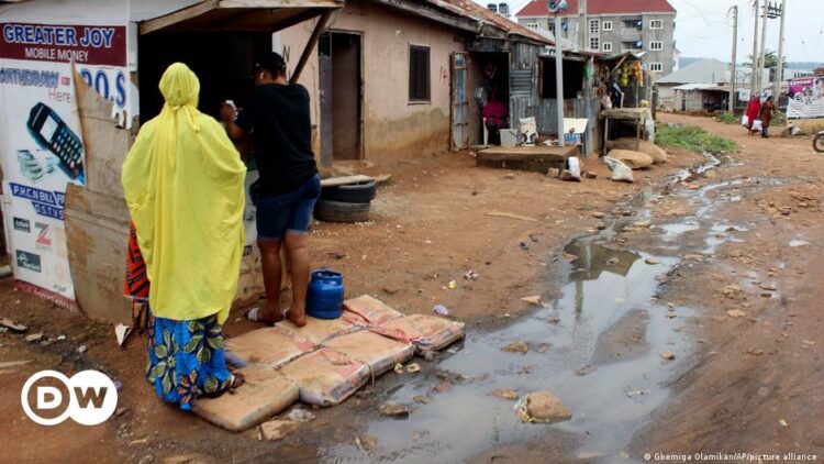 Cholera spreads as EU launches Africa vaccine drive – DW – 06/20/2024