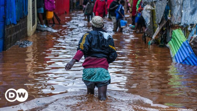 Flooding in Tanzania and Kenya claims scores of lives – DW – 04/25/2024