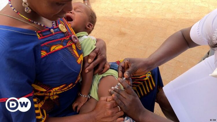 Malaria child vaccination campaign kicks off in Cameroon – DW – 01/22/2024