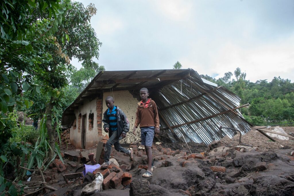 Malawi: The Canary in the Coalmine - Refugees International