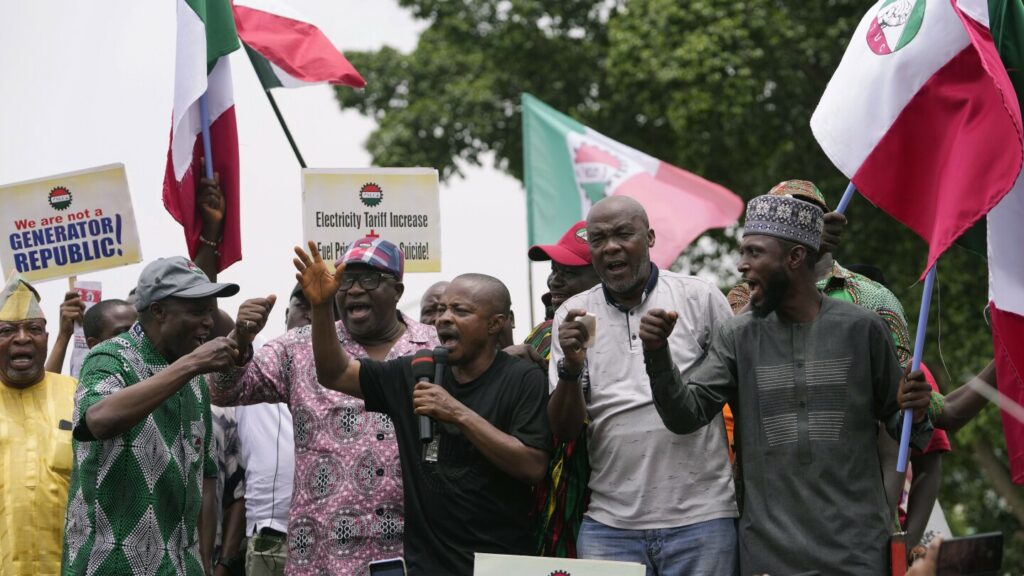 Nigeria loses electricity and major airports close as unions seek higher wages amid record inflation