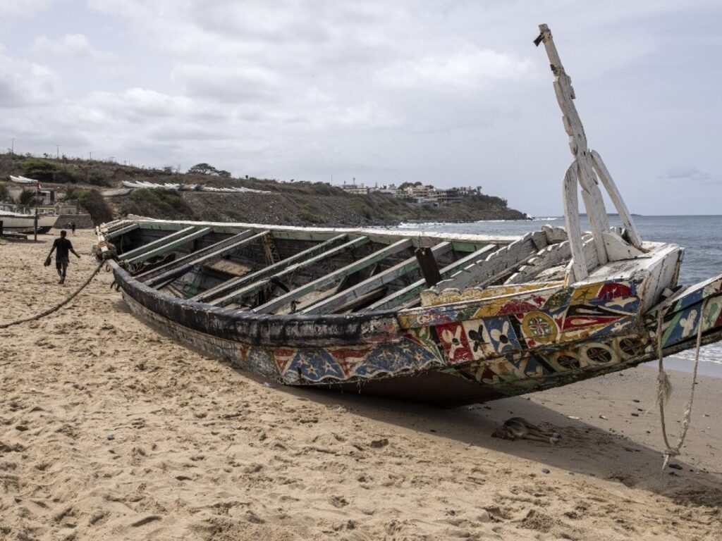 Many migrants aim to reach the Spanish Canary Islands in pirogues, which are vulnerable to the vagaries of the weather. Photo: AFP