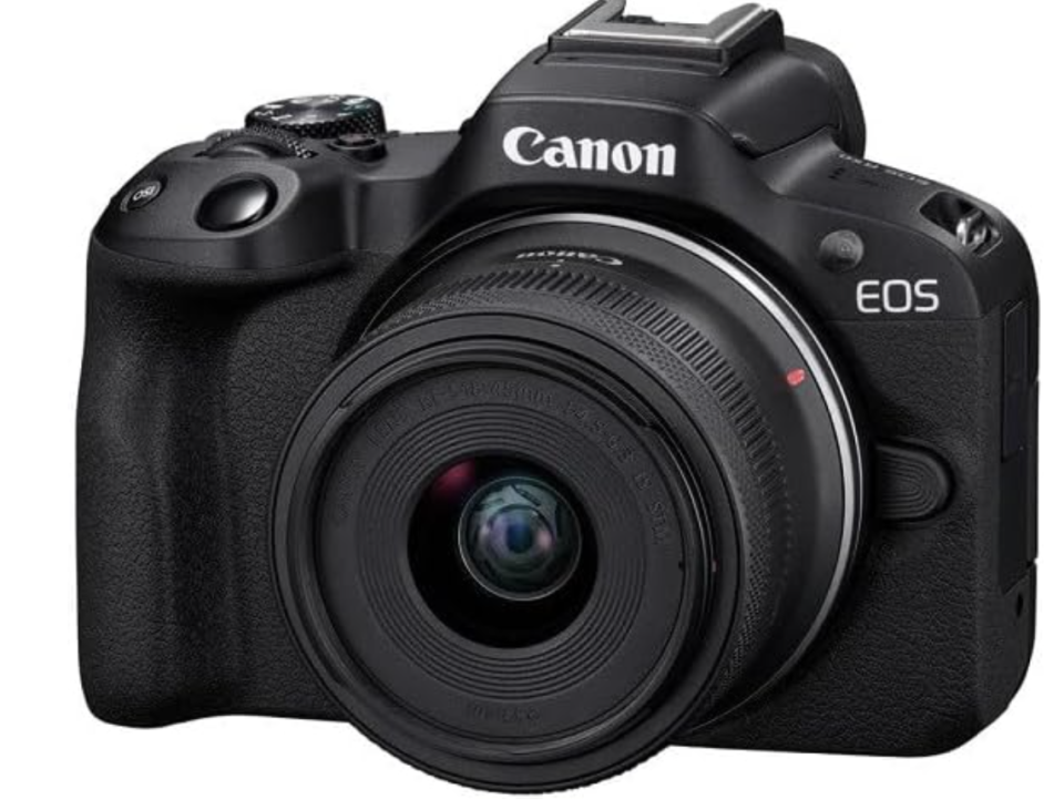 Canon EOS R50 Twin Kit (18-45mm f/4.5-6.3 IS STM) (55-210mm f/5-7.1 IS STM). PHOTO: Amazon