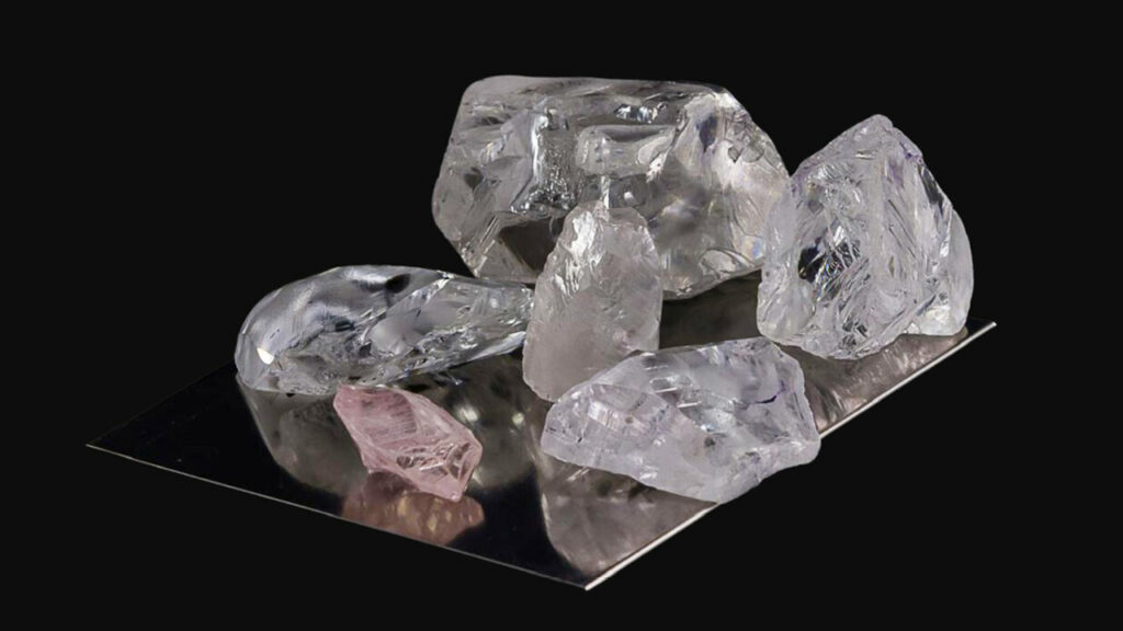 Angola Seizes 710 Diamond Stones from Three Guineans