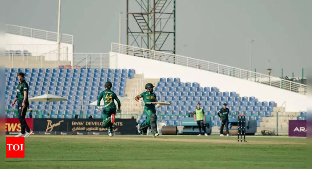 South Africa 71/4 in 17.2 Overs | Ireland vs South Africa 3rd ODI Live Cricket Score